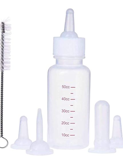 رضاعة للقطط الصغيرة