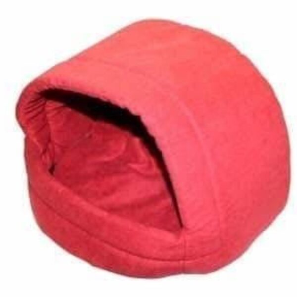 كوخ صغير احمر