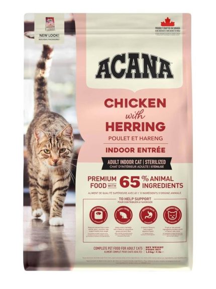 أكانا طعام جاف للقطط البالغة المعقمة، بالدجاج وسمك الرنجة، 1.8 كجم.